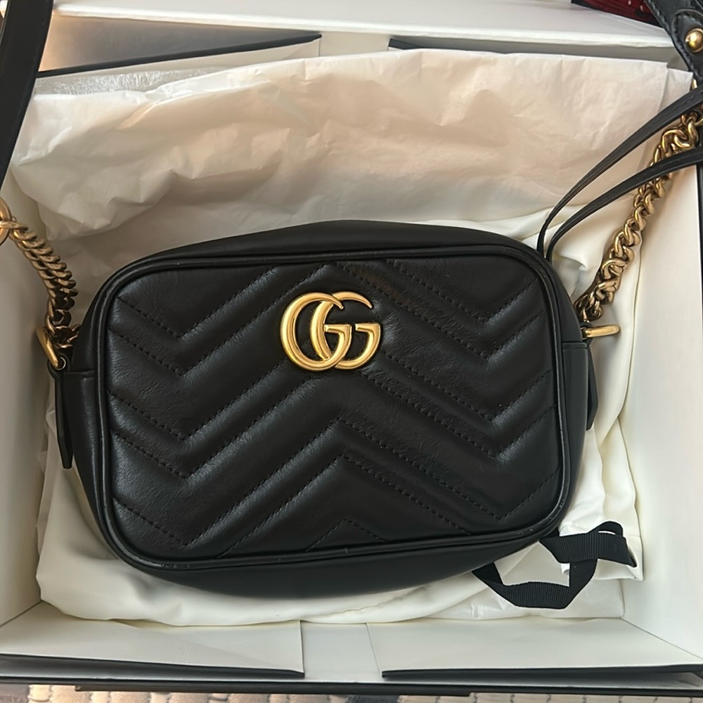 Gucci Black GG Marmont Quilted Leather Crossbody Bag